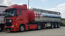 =MB Actros-Tanksattelzug des Transportunternehmens WEIS & SOHN, 07-2021