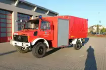 Feuerwehr Langenselbold Mercedes Benz Unimog 1550 SW2000 (Florian Langenselbold 1-62-1) am 21.12.21 bei einen Fototermin