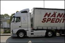 Portraitaufname des VOLVO FH12 460PS  De Tappendrper  von DL Transporte  mit Sidepipe. (01.05.2009)