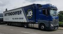 =MB Actros-Sattelzug der Spedition DETTENDORFER, 08-2021