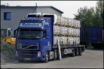 VOLVO FH 440(?) der Rotterdam Transporte in Haltern am See. (01.05.2009)
