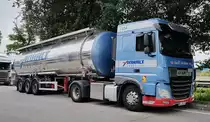 =DAF XF-Tanksattelzug von ANHALT-Logistics steht auf dem Rasthof Bruchsal im August 2021