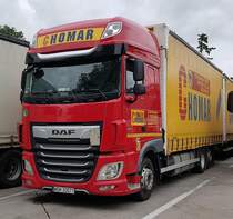 =DAF XF-Motorwagen der Spedition HOMAR aus Polen, 08-2021