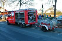 Feuerwehr Glauburg Mercedes Benz Sprinter TSF am 02.01.22 beim Bahnhof zur Wasserversorgung einer Dampflok