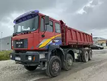 MAN FE 460 A unweit des Münchner Flughafens, Juli 2021