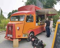 =Citroen Typ H als Verkaufsstand steht auf dem BUGA-Gelände in Erfurt im August 2021