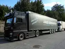 MAN-Sattelzug der Sped. Jakob Unterladstätter, anlässlich seiner gesetzlichen Wochenendruhe; 211003