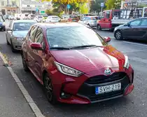 Diesen Toyota Yaris Mk4 (Flame Red) habe ich in Dezember 2020 aufgenommen.