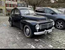 Oldtimer Volvo 444 in Aarberg am 31.12.2021