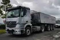 =MB Actros-Sattelzug vom Baucentrum LEINWEBER, 08-2021