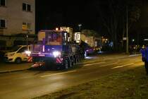 Spedition Kübler Schwertransport Selbstfahrer am 12.01.22 bei einen Schwertransport in Frankfurt am Main