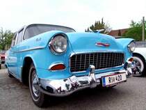 Chevrolet-BelAir wurde zur Oldtimerausfahrt in Neuhofen/Innkreis richtig aufpoliert;090501