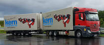 =MB Actros der Firma  HLS & Co  fährt für die KERN-gmbh, 08-2021