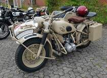 =BMW R 75-Wehrmachtsgespann steht bereit zur Teilnahme an der DMV-Classic Tour  Rund um Fulda  im August 2021