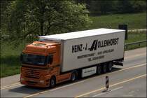 ACTROS 1844 mit Khlauflieger von HEINZ J. OLLENHORST. (24.04.2009)