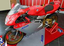 MV Augusta F4, die Supersportler-Serie wird seit 1998 in verschiedenen Varianten mit 750ccm und 1000ccm Motoren gebaut, Autosammlung Steim Schramberg, Aug.2014