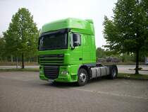 Ein grner DAF XF 105.460