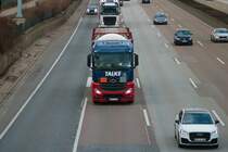 Mercedes Benz Actros am 05.02.22 von einer Brücke aus fotografiert 