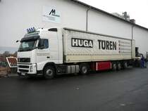 Volvo FH 440 der Spedition Buschmaas auf dem Betriebshof des Raiffeisenbaumarktes in 36088 Hnfeld