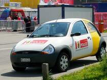 Kantons Polizei Bern mir einem Ford Ka BE 618430 whrend der Hockey WM vor dem Eisstadion in Bern am 03.05.2009