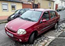 Diesen roter Renault Thalia (Rouge De Feu Nacre) habe ich in Dezember 2020 gesehen.