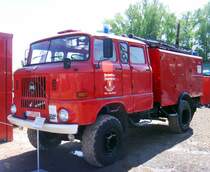 Ehemaliges Tanklschfahrzeug der Flughafenfeuerwehr des Flughafens Leipzig/Halle. Zu sehen beim 12.Oldtimertreffen 2009 in Werdau.