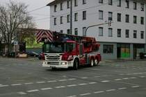 BF Darmstadt Scania DLK 23/12 1-30-1 am 17.03.22 in Darmstadt