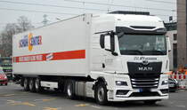 Ein Sattelzug für die Fa. SIEMES mit MAN TGX 18.470 Zugmaschine der Sped. JUAN TRANSPORT GMBH am 17.03.22 Berlin Marzahn.