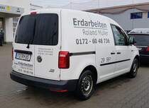 =VW Caddy von Erdarbeiten MÜLLER steht im Dezember 2021 in Künzell