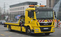 Berliner Verkehrsbetriebe (BVG) mit einem MAN Abschleppfahrzeug am 17.03.22 Berlin Marzahn.