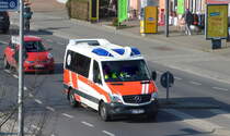 TKK-Krankentransport GmbH aus Berlin mit einem MB Sprinter Krankentransportfahrzeug am 16.03.22 Berlin Buch. 