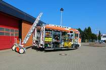Feuerwehr Stockstadt am Main Mercedes Benz Atego HLF2 (Florian Stockstadt 40/2) am 26.03.22 bei einen Fototermin
