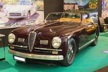 Alfa Romeo 6C 2500 SS Super Sport Cabriolet mit einer Karosserie von Pininfarina aus dem Jahr 1949. Der Sechszylinderreihenmotor dieser Schönheit hat einen Hubraum von 2443 cm³ und leistet 110 PS. Techno Classica Essen am 27.03.2022.