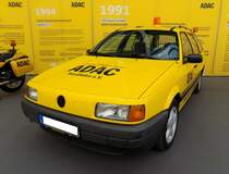 VW Passat B3 Variant. Ein ehemaliges ADAC-Einsatzfahrzeug. Techno Classica Essen am 27.03.2022.