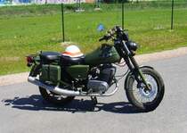 ETZ 250 aus dem Motorradwerk Zschopau in NVA-Ausfhrung. Hier beim 12.IFA-Oldimertreffen 2009 in Werdau.