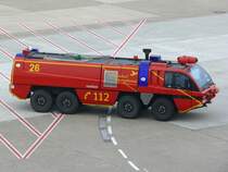 Flughafen Feuerwehrfahrzeug mit der Nr.26 am Flughafen Dsseldorf 3.5.2009