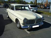 Volvo P121, in dieser Grundform produziert von 1956 bis 1970. Der besser als  Amazon  bekannte Volvo wurde fast 670.000 mal produziert. Der Vierzylinderreihenmotor hat serienmäßig einen Hubraum von 1778 cm³ und leistet 68 PS. Oldtimertreffen Café del Sol Gelsenkirchen am 18.04.2022.