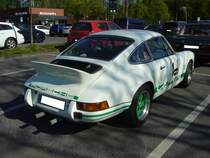 Heckansicht eines Porsche Carrera RS 2.7 aus dem Jahr 1972. Oldtimertreffen Café del Sol Gelsenkirchen am 18.04.2022.