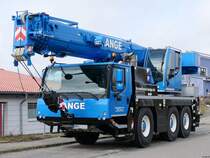 Liebherr Autokran im Gewerbegebiet Sassnitz am 24.04.2022