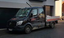 =MB Sprinter als Doppelkabiner mit Ladefläche, des Trockenbauers TROTT, steht im März 2022 in Hünfeld