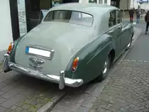 Heckansicht eines Bentley S1 Saloon. Oldtimertreffen des AMC Essen-Kettwig am 01.05.2022.