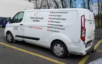 =Ford Transit Custom von Elektrotechnik SCHÄFER steht im März 2022 in Alsfeld