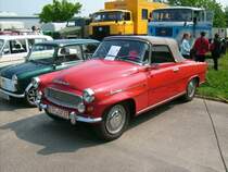 Skoda Felicia Auf dem Parkplatz am Nutzfahrzeugtreffen zum Oldtimertreffen in Hartmannsdorf am 1.Mai