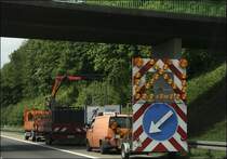 Die Hinweisschilder der Baustelle werden abgebaut... (08.05.2009)