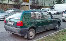 Rückansicht: VW Golf II vermutlich in der Farbe Dragon Green. Foto: Januar 2021.