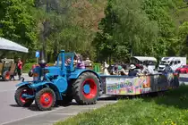 Lanz Bulldog mit Hänger verlässt den Versorgungspunkt in Richtung Liefrange zum nächsten Treffpunkt, aufgenommen nahe der Staumauer nahe Esch Sauer. 09.05.2022