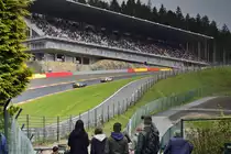 Die nagelneue Tribüne auf dem Gipfel der Raidillon: 4.600 Plätze, Hospitality-Räume und völlig freie Sicht auf Eau Rouge. Pünktlich zur World Endurance Championship (WEC)für das Publikum geöffnet. 7.5.22