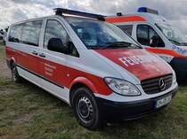 =MB Vito der Werksfeuerwehr von REMONDIS Lippewerk steht auf dem Parkplatzgelände der RettMobil 2022 in Fulda, 05-2022