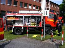 Ein Gertewagen der Marler Feuerwehr auf dem Gelnde der Zeche Auguste Victoria 3/7 beim Tag der offenen Tr am 9. Mai 2009.