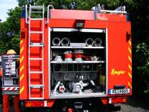 Die Heckansicht eines Fahrzeugs der Marler Feuerwehr auf dem Gelnde der Zeche Auguste Victoria 3/7 beim Tag der offenen Tr am 9. Mai 2009.